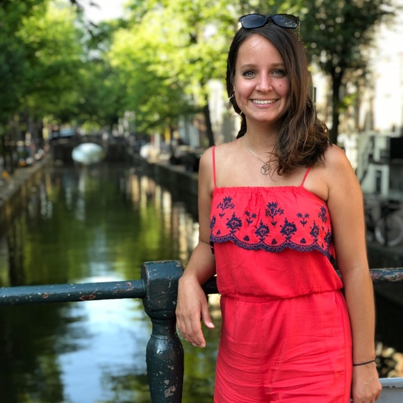 Meet the Posher - Picture 4 of 6